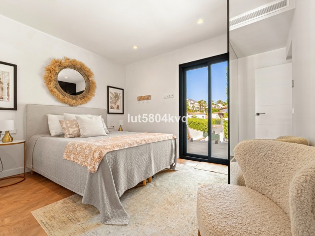 4 Soveroms Villa i Nueva Andalucía