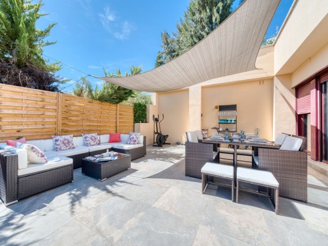 3 Bedrooms Villa in Benahavís