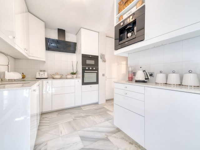 3 Bedrooms Villa in Benahavís