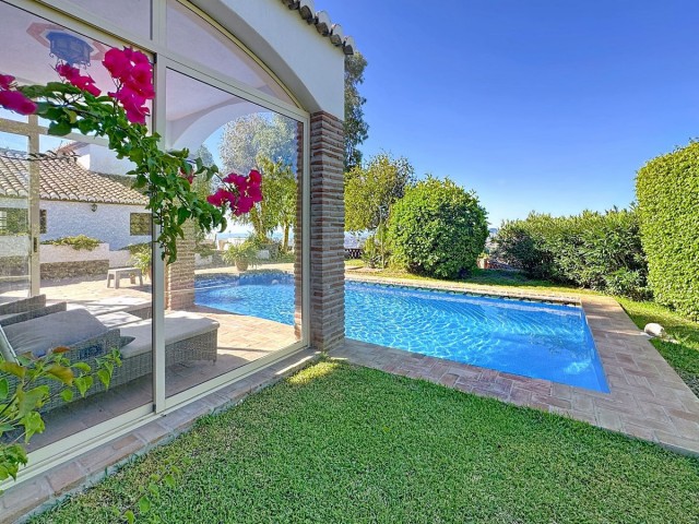 Villa con 3 Dormitorios  en Valtocado