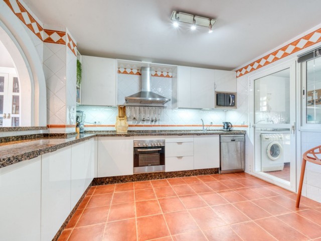 4 Bedrooms Townhouse in La Duquesa