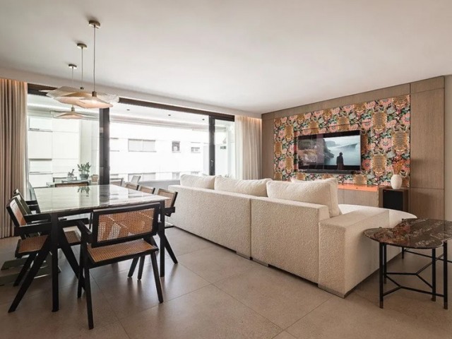 Penthouse avec 4 Chambres  à San Pedro de Alcántara