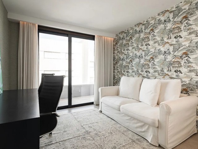 Penthouse avec 4 Chambres  à San Pedro de Alcántara