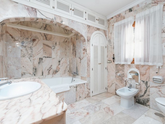 4 Soveroms Villa i Marbella