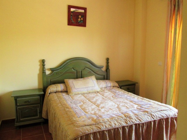 Villa avec 6 Chambres  à San Pedro de Alcántara