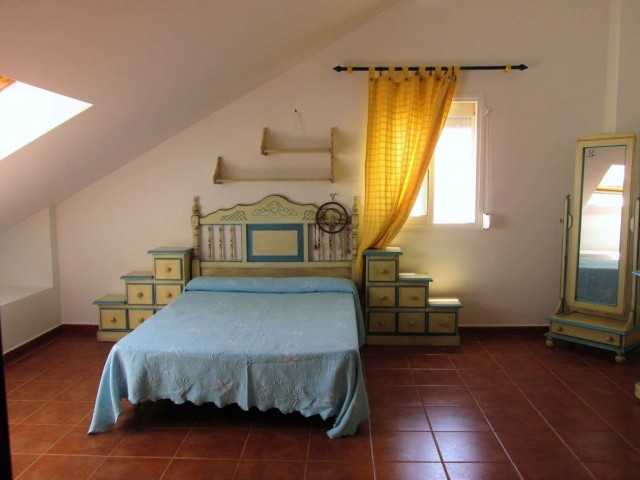 Villa avec 6 Chambres  à San Pedro de Alcántara