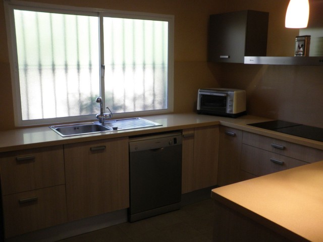 5 Bedrooms Townhouse in Estepona