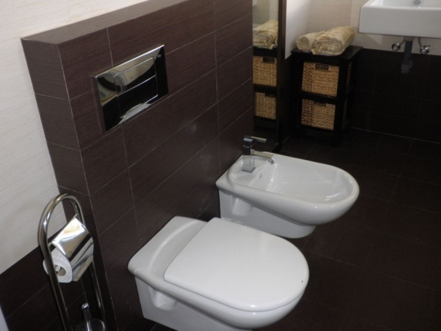 5 Bedrooms Townhouse in Estepona