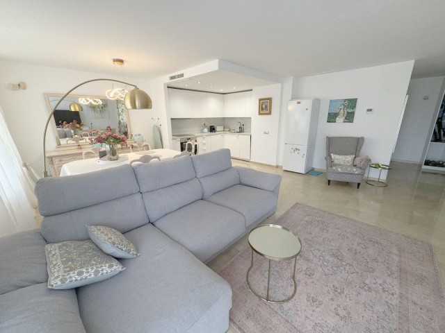 2 Bedrooms Apartment in Benahavís