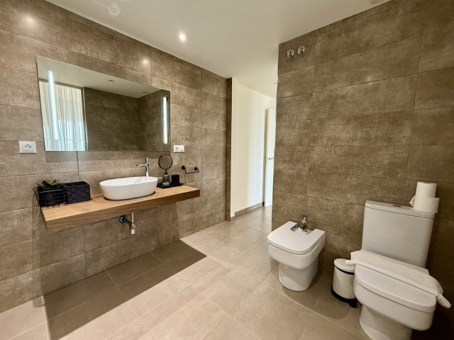 2 Bedrooms Apartment in Puerto Banús