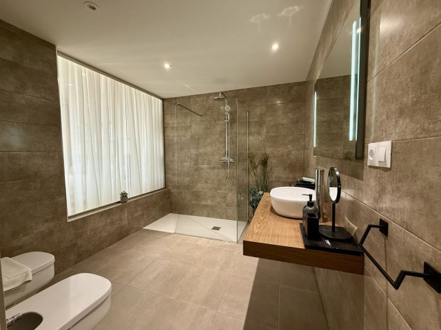 2 Bedrooms Apartment in Puerto Banús