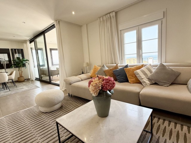 2 Bedrooms Apartment in Puerto Banús