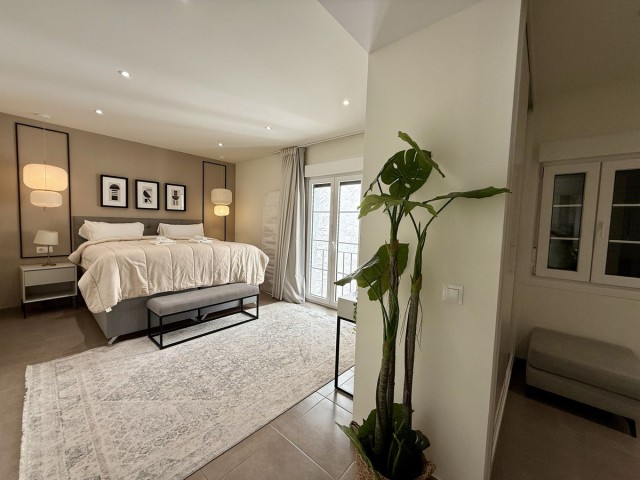 2 Bedrooms Apartment in Puerto Banús