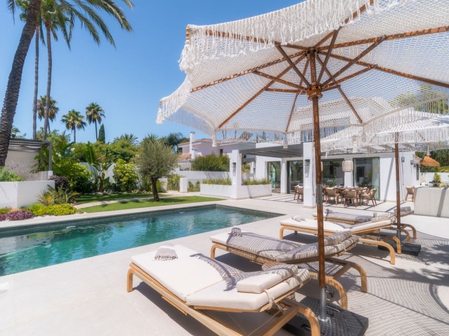 6 Soveroms Villa i Nueva Andalucía