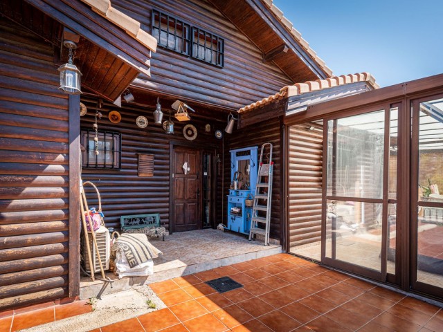 Villa avec 3 Chambres  à Estepona