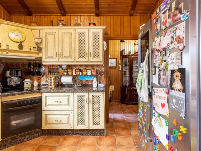 3 Bedrooms Villa in Estepona