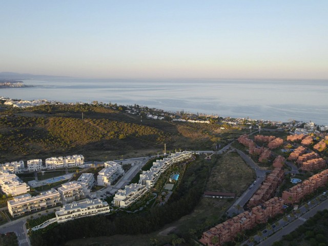 2 Bedrooms Apartment in Estepona