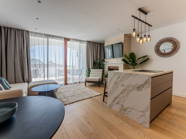 3 Bedrooms Townhouse in Benahavís