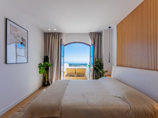 3 Bedrooms Townhouse in Benahavís