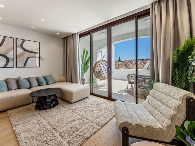 3 Bedrooms Townhouse in Benahavís