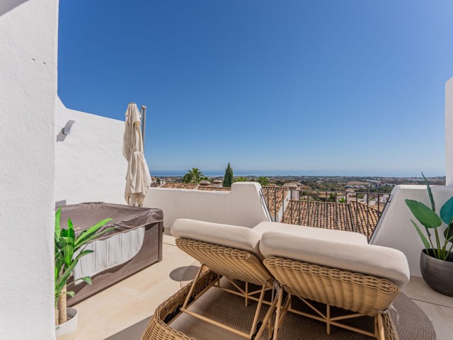 3 Bedrooms Townhouse in Benahavís