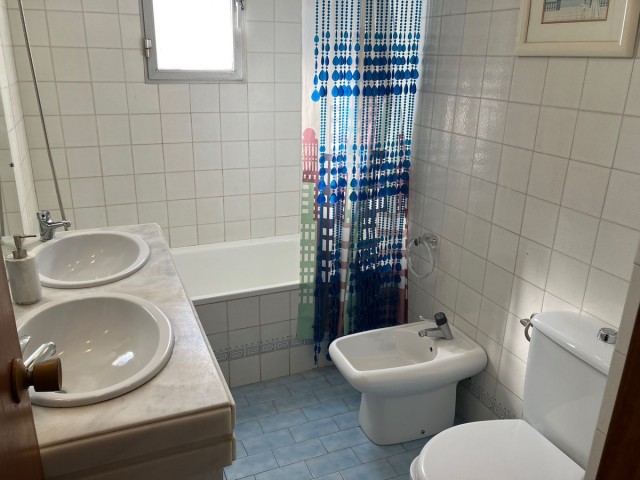 3 Bedrooms Apartment in Elviria