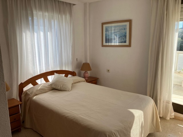 3 Bedrooms Apartment in Elviria