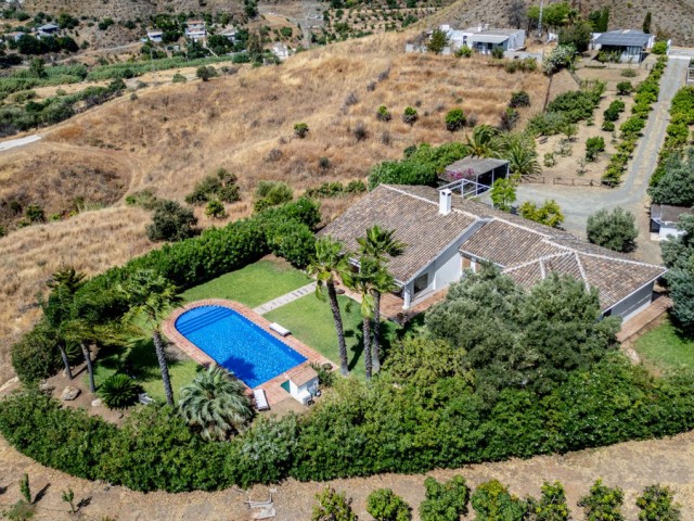 Villa con 3 Dormitorios  en Mijas