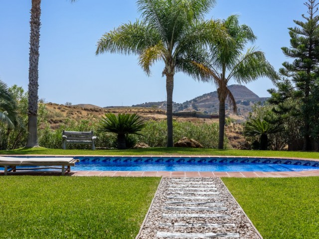Villa con 3 Dormitorios  en Mijas