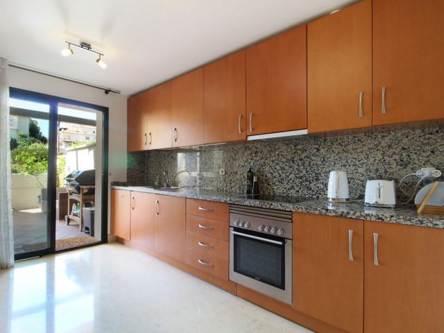 3 Bedrooms Apartment in Benahavís