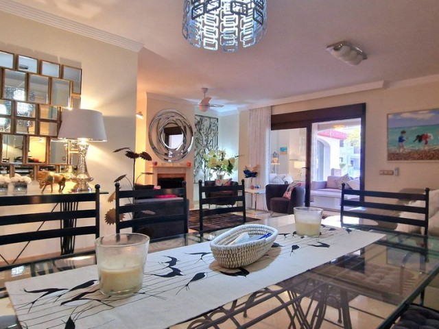 2 Bedrooms Apartment in Mijas