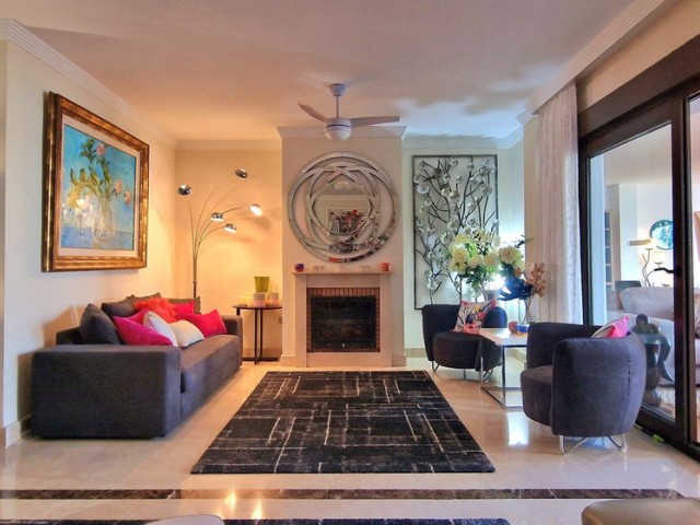 2 Bedrooms Apartment in Mijas