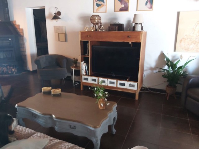 Villa avec 4 Chambres  à El Campamento