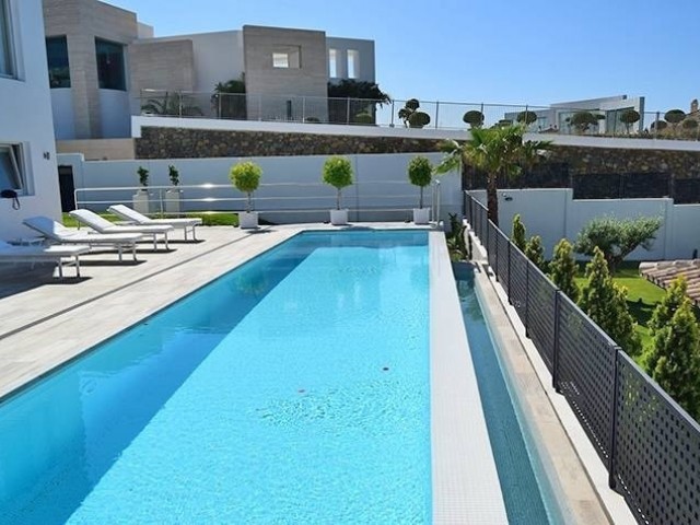 Villa avec 4 Chambres  à La Quinta