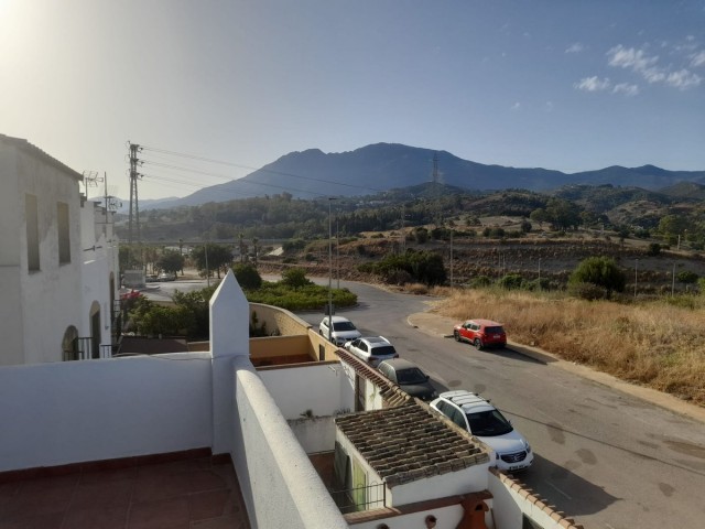 Villa avec 4 Chambres  à Estepona