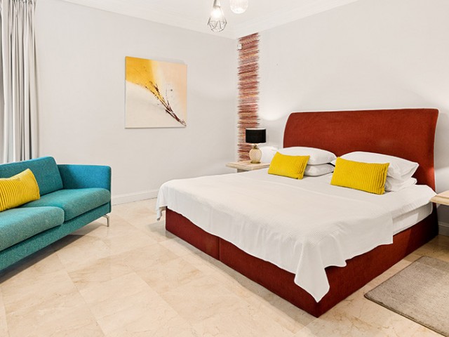 Villa avec 6 Chambres  à Nueva Andalucía