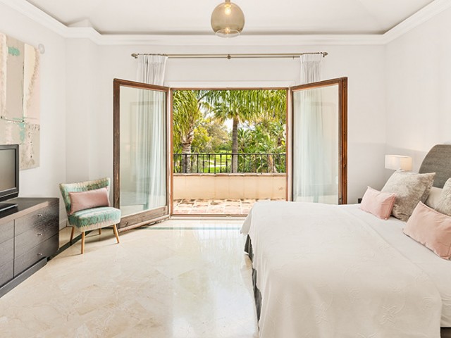 6 Bedrooms Villa in Nueva Andalucía