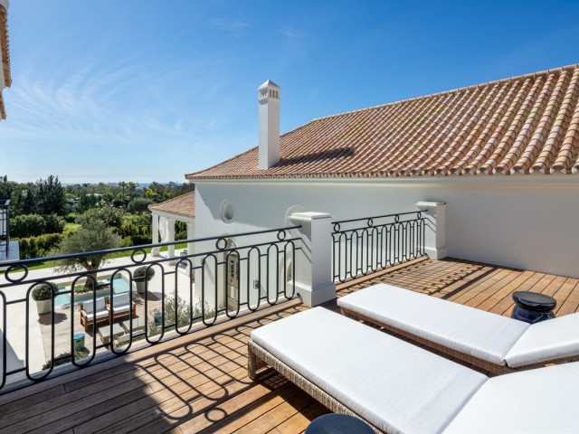 Villa avec 6 Chambres  à Nueva Andalucía