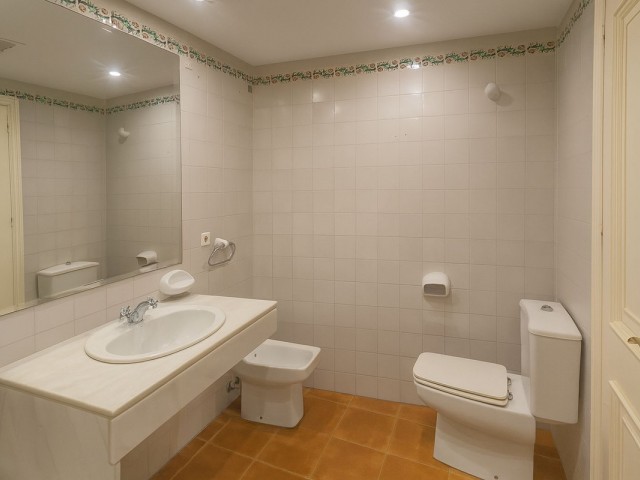 3 Makuuhuoneen Rivitalo Guadalmina Baja