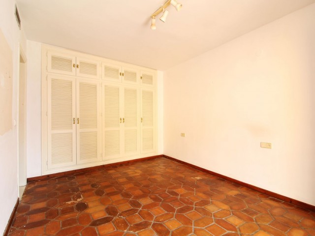 3 Bedrooms Townhouse in Guadalmina Baja