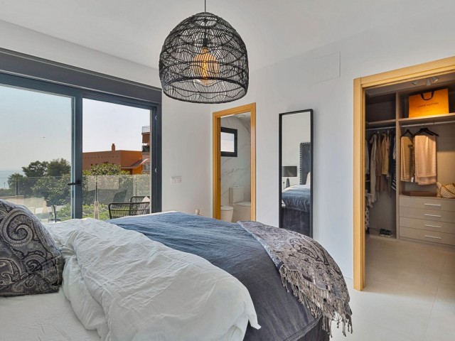 Maison mitoyenne avec 3 Chambres  à Fuengirola