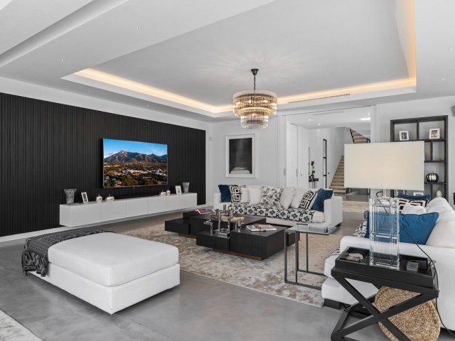 Villa avec 6 Chambres  à Guadalmina Baja