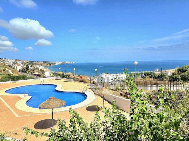 2 Bedrooms Apartment in Fuengirola