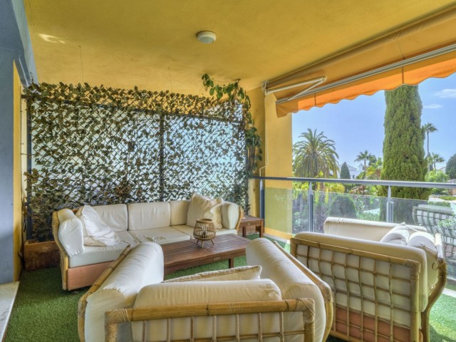 2 Schlafzimmer Apartment in Bahía de Marbella