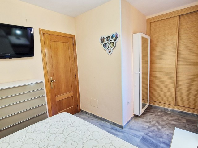 Apartamento con 2 Dormitorios  en Benalmadena