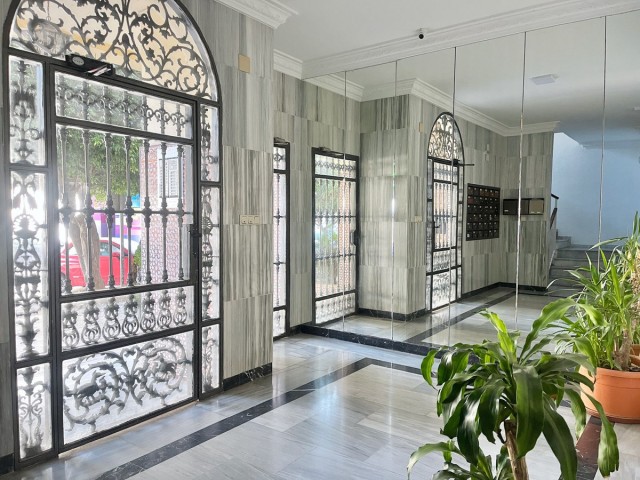 Apartamento con 3 Dormitorios  en Fuengirola