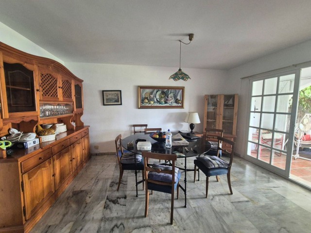 5 Bedrooms Townhouse in Los Boliches