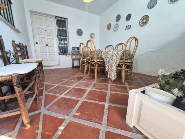 Maison mitoyenne avec 5 Chambres  à Los Boliches