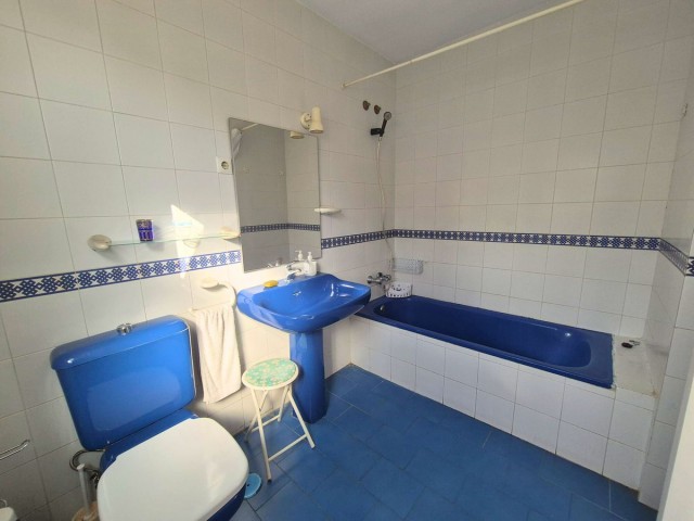 Maison mitoyenne avec 5 Chambres  à Los Boliches