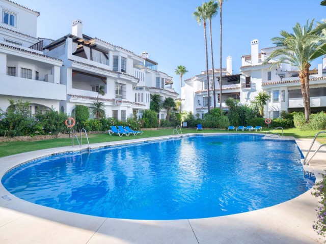 3 Bedrooms Apartment in Puerto Banús